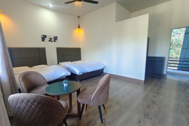 Room 6 of 29