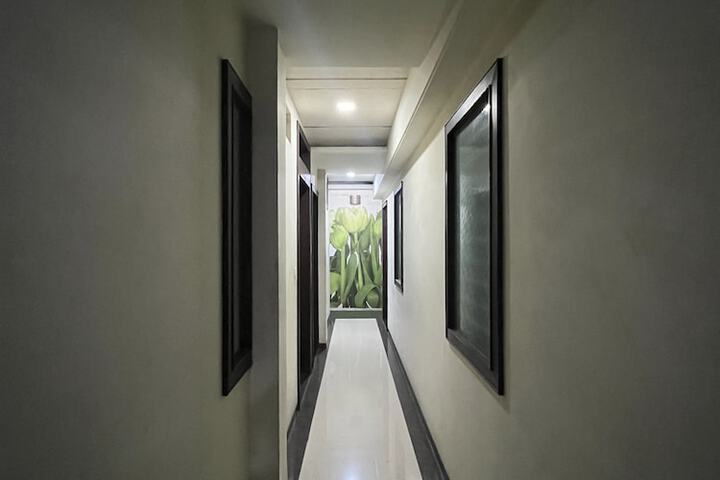 Room 3 of 14