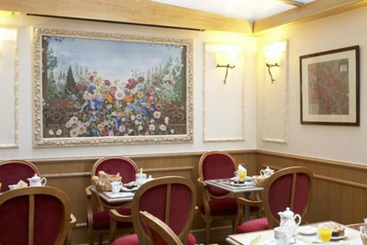 Dining Photos