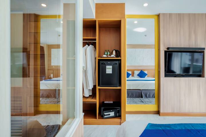 Room 35 of 99