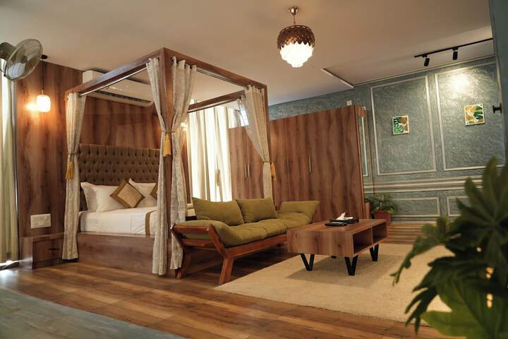 Room 28 of 51