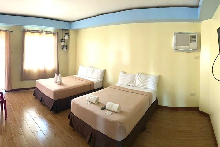 Room 12 of 26