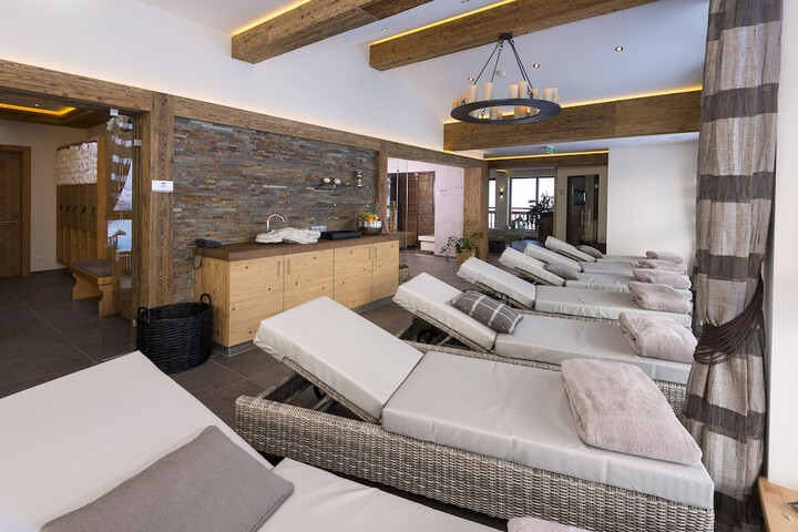 Spa 21 of 37