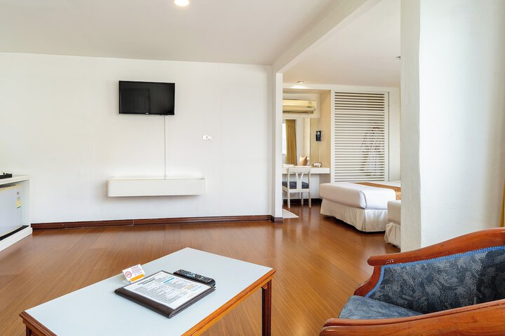 Room 35 of 140