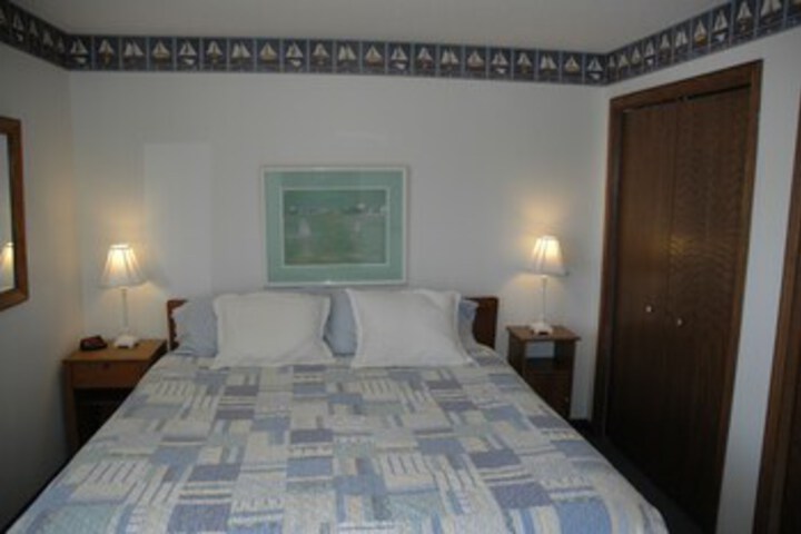 Room 147 of 250