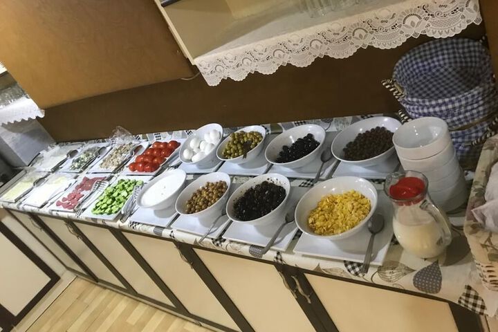 Breakfast/Coffee Service 19 of 27