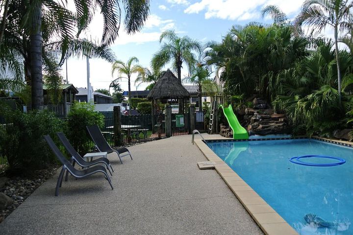 Pools & Facilities