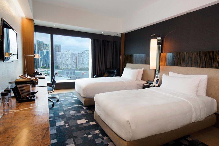 Room 14 of 46