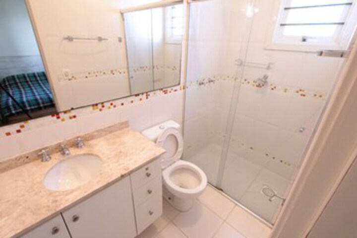 Room 2 of 11