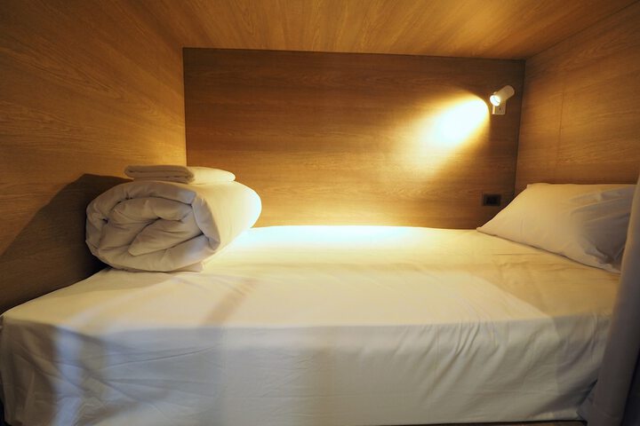 Room 26 of 64