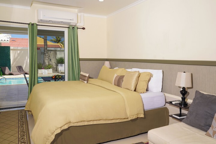Room 8 of 81