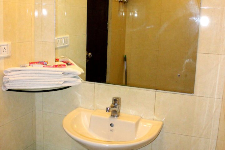 Room 35 of 51