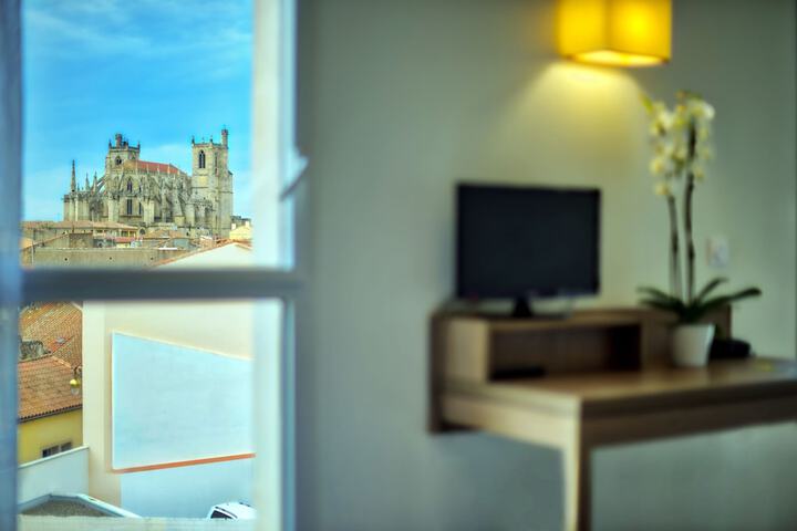 Room 18 of 36