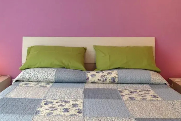 Room 3 of 9