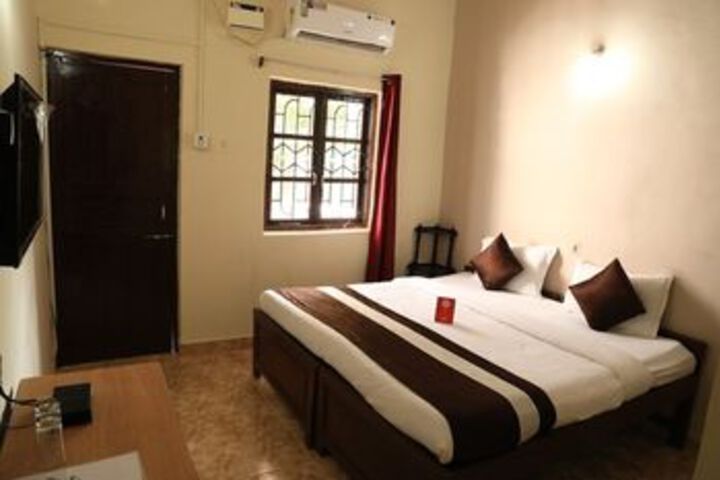 Room 10 of 22