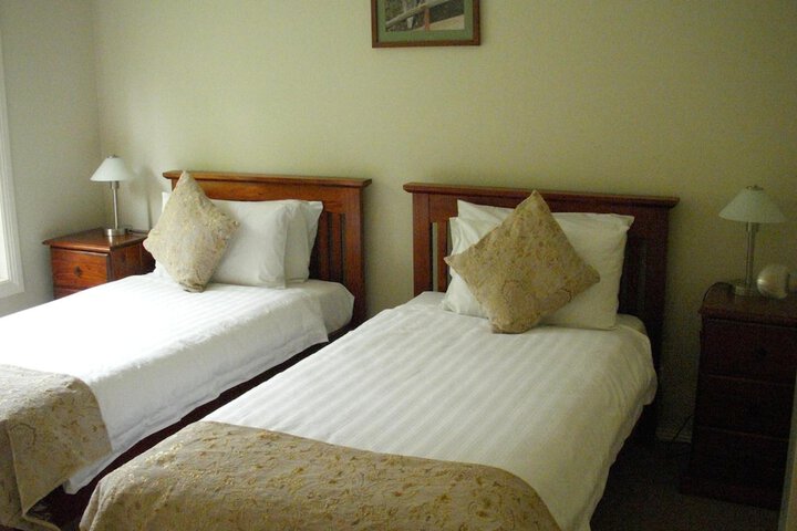 Room 9 of 73