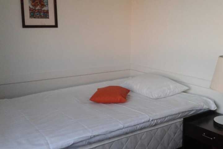 Room 19 of 44