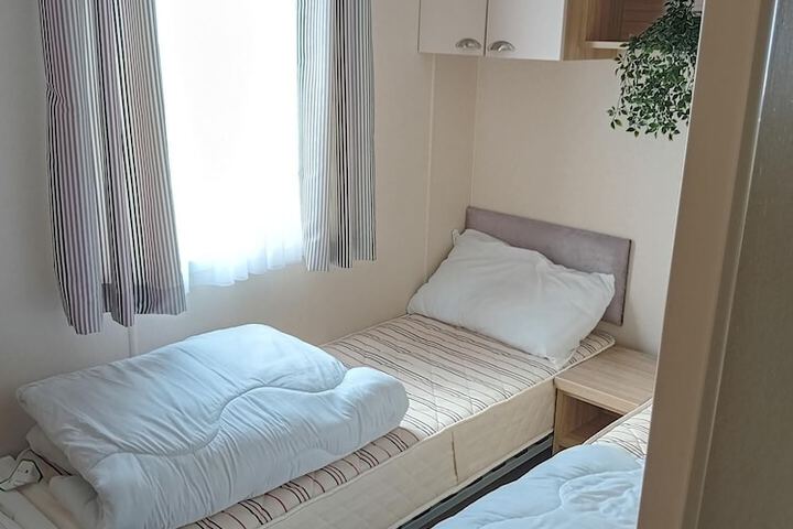Room 3 of 12