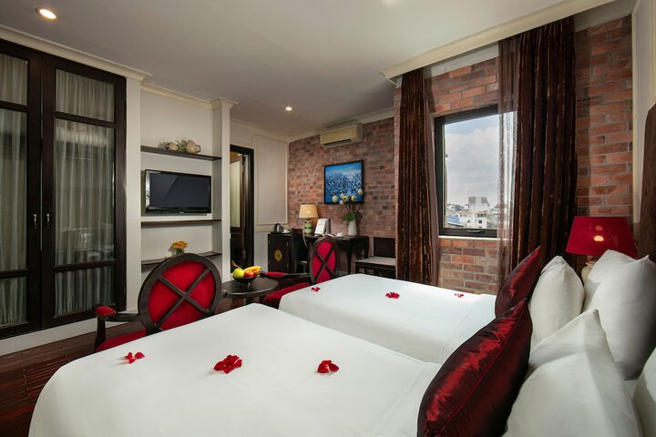 Room 25 of 113
