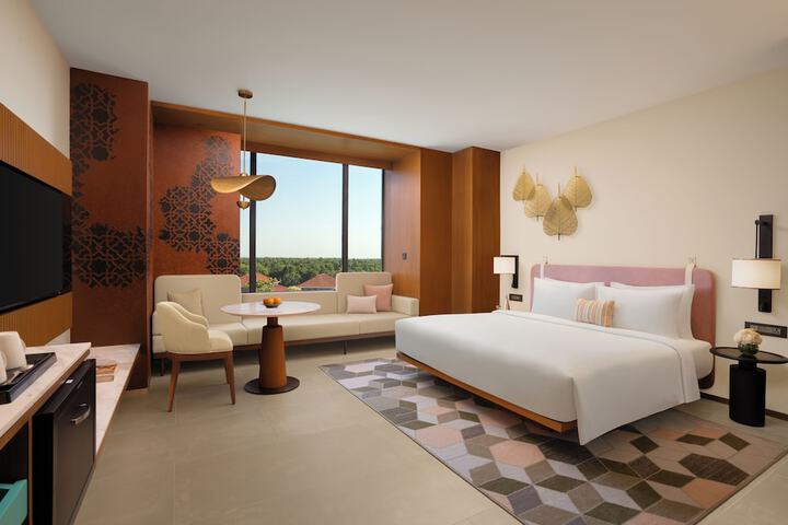 Room 6 of 44