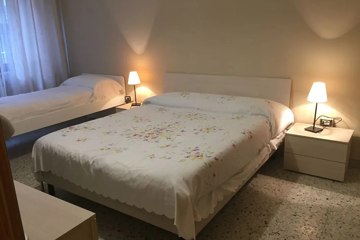 Room 3 of 13