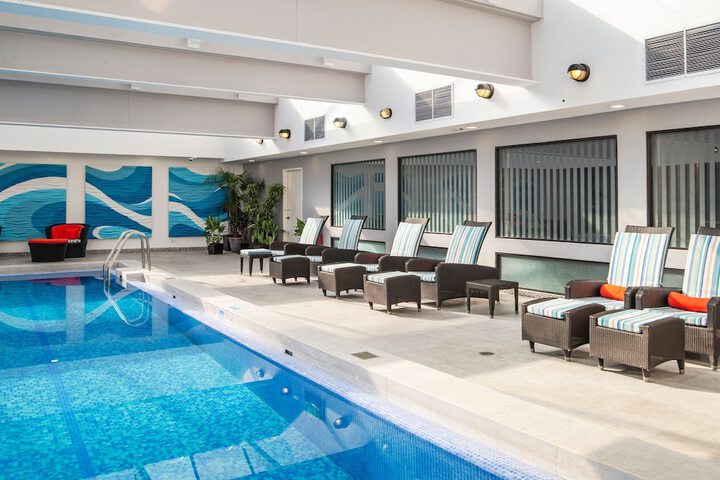 Pool 41 of 92