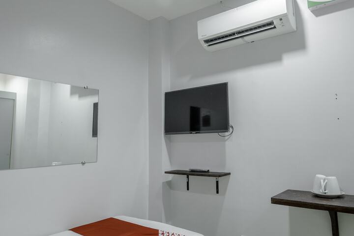 Room 14 of 28