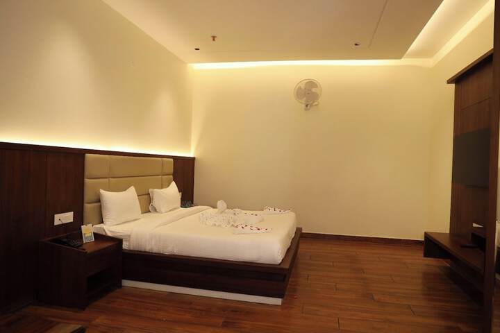 Room 5 of 21