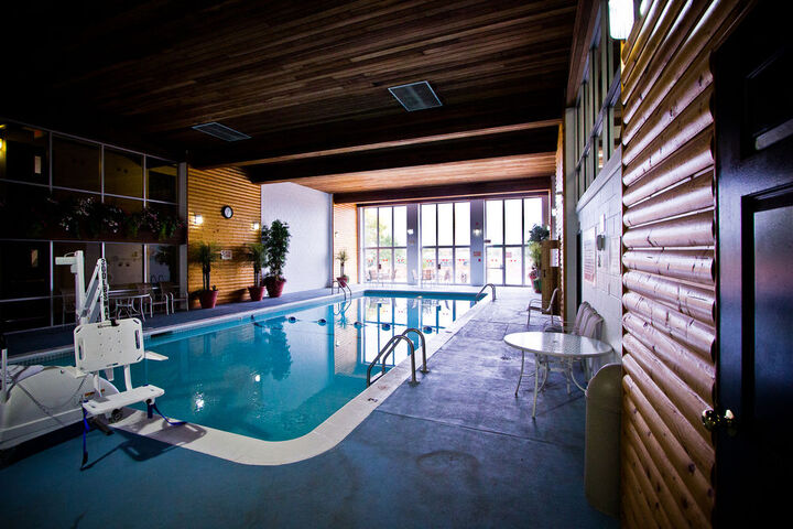 Pool 43 of 48