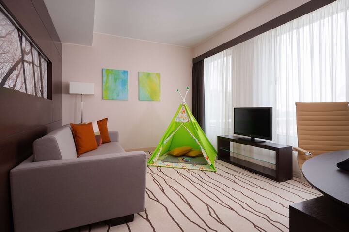 Room 44 of 117