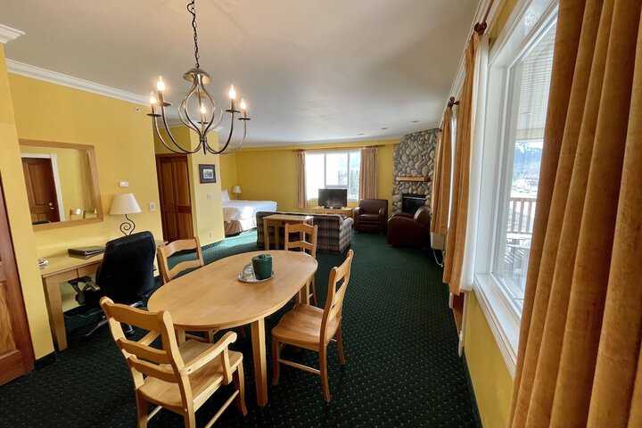 Room 12 of 60