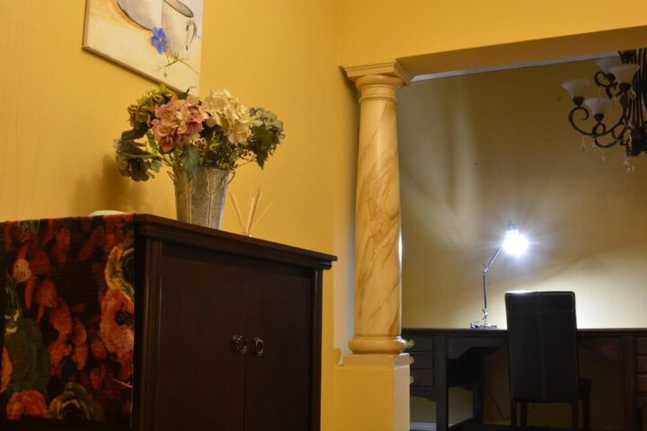 Room 9 of 48