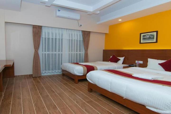 Room 9 of 9