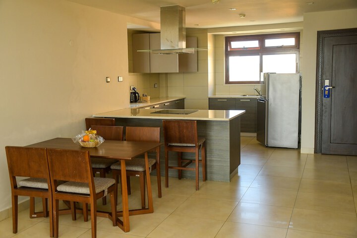 Room 14 of 76