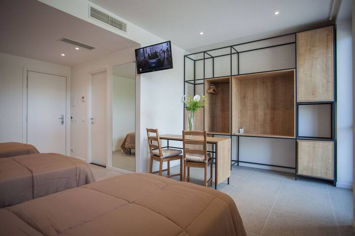 Room 42 of 86