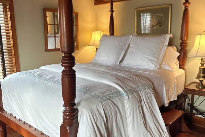 Room 10 of 65