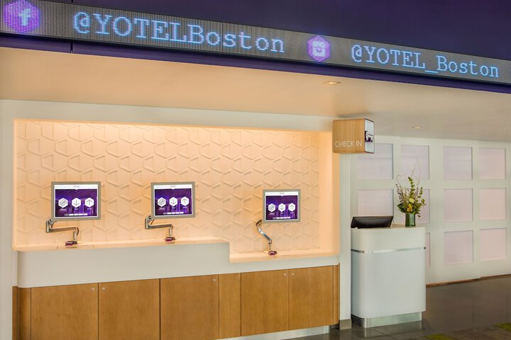 Check-in/check-out kiosk