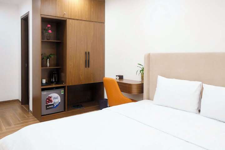 Room 7 of 53
