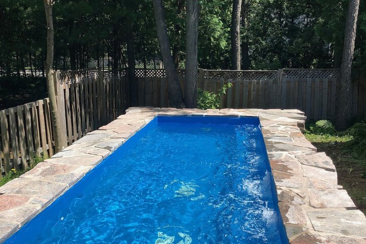 Pool 21 of 32