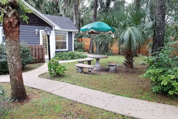 Property Grounds 23 of 27