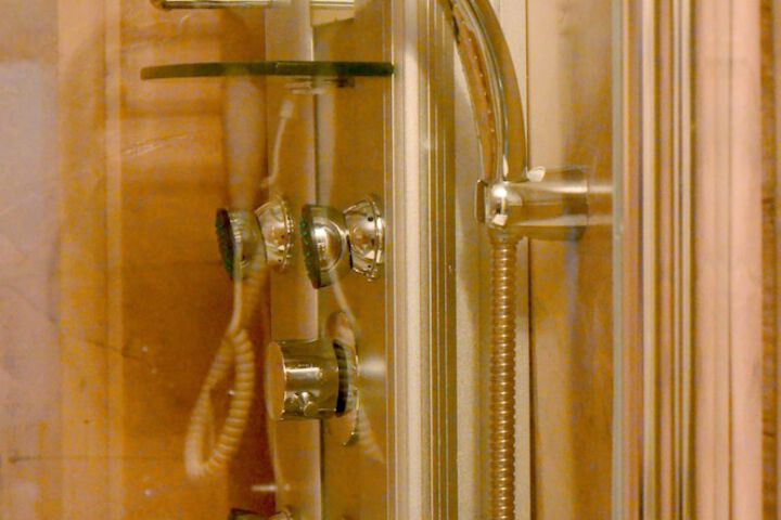 Room 25 of 54