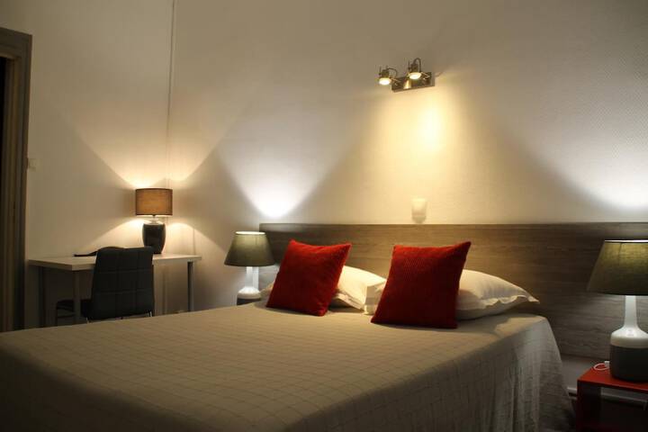 Room 18 of 43