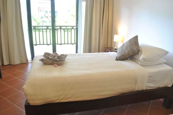 Room 14 of 64