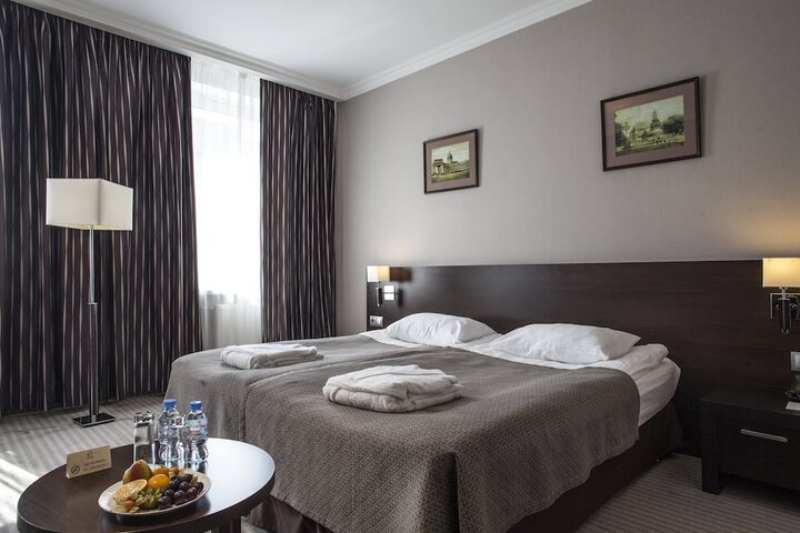 Room 20 of 111