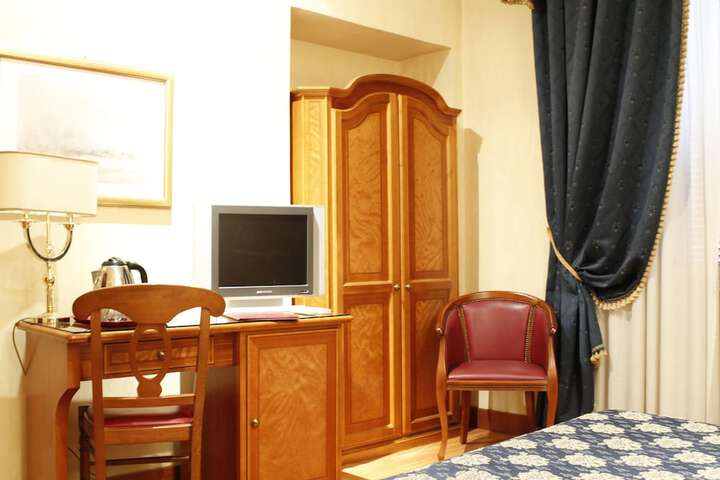 Room amenity
