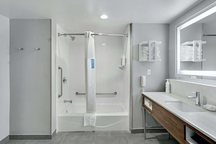 Bathroom shower