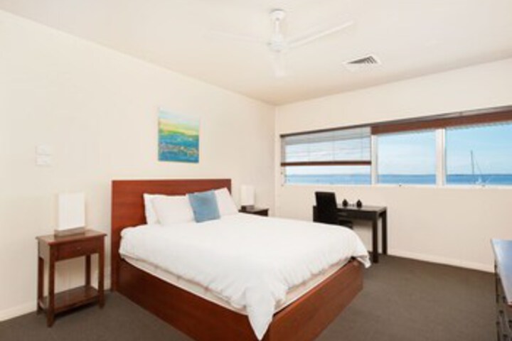 Room 12 of 15