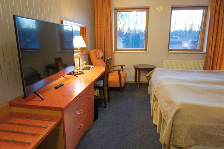 Room 12 of 31
