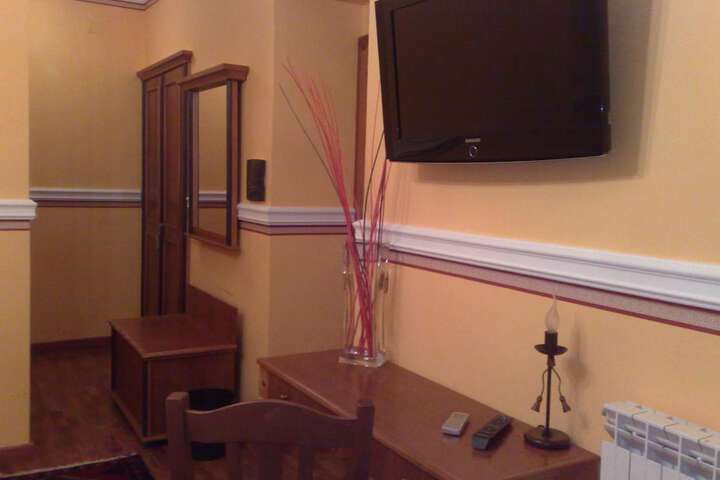 Room 15 of 43