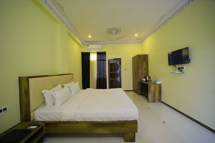 Room 5 of 41